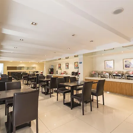 Jinjiang Yingkou Railway Station Dongsheng Market מלון 3*